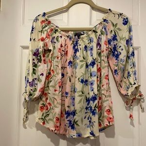 One Clothing Summer Floral Top Juniors Large